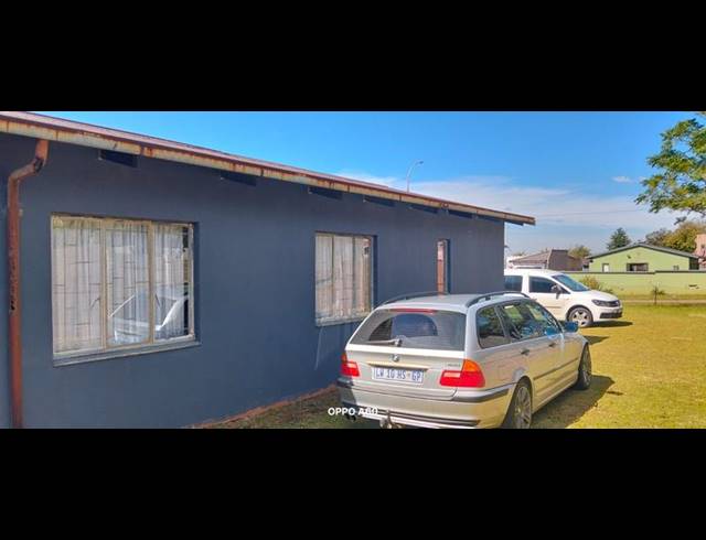 3 BEDROOM HOUSE FOR SALE IN PALM RIDGE